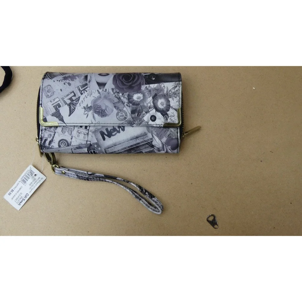 Citi Trends Wristlet Wallet Womens OS Gray New Collage Print Zip Around